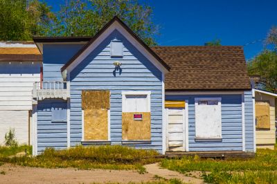 Emergency Board Up Service in Overland Park, KS